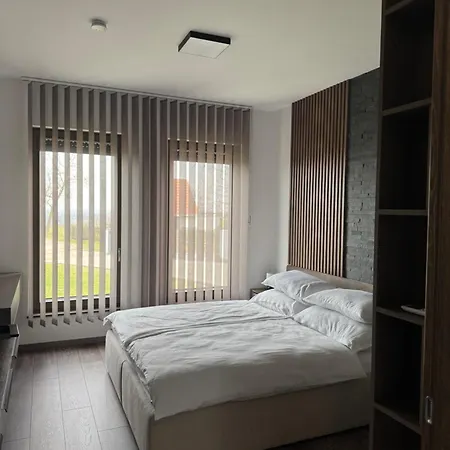 Bodu Vendeghaz 아파트 *